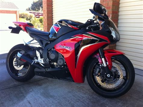 Honda Cc Cbr Rr Fireblade Bladerunner Shannons Club