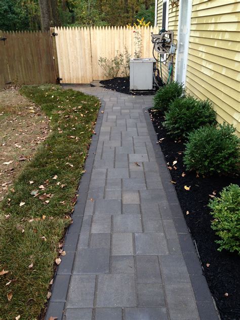 20+30+ Paver Patterns For Walkways