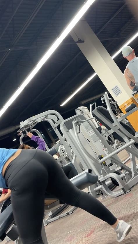 Had To Post This One Again Sexy Booty Latina At The Gym Forum