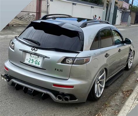 Infiniti FX35 with Custom Unique Body Kits