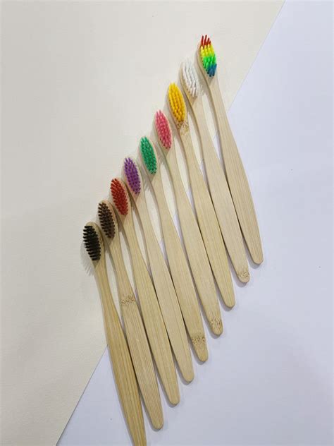Бамбуковые зубные щетки | Wooden rainbow, Brushing teeth, Bamboo toothbrush