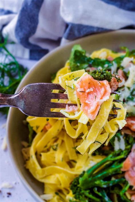 Easy Smoked Salmon Pasta Hungry Healthy Happy