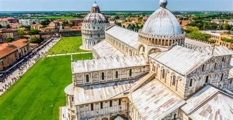 Entrada Reservada A La Torre Inclinada De Pisa Y A La Catedral