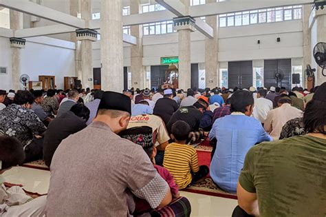 Khutbah Jumat Iman Kepada Allah Swt Masjid Raya Kh Hasyim Asyari