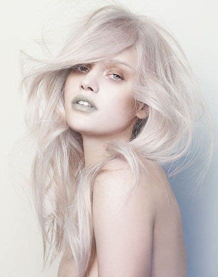 15 Super Cool Platinum Blonde Hairstyles To Try Pretty Designs