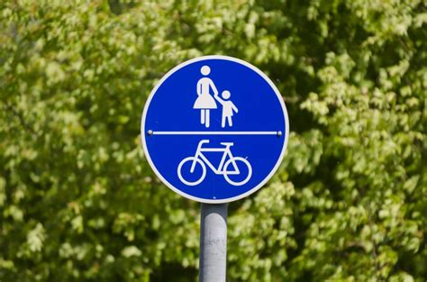 Als Radfahrer seine Rechte und Pflichten im Straßenverkehr kennen