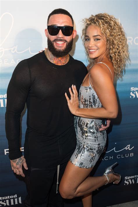 Jasmine Sanders Sexy In Tiny Bikini Hot Celebs Home