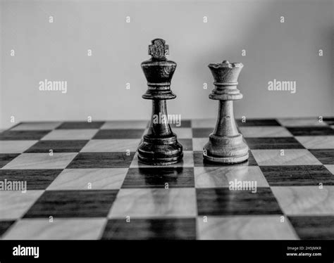 Queen King Chess Hi Res Stock Photography And Images Alamy