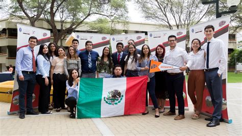 Estudiantes de Texas y la UDEP realizaron intercambio académico por el