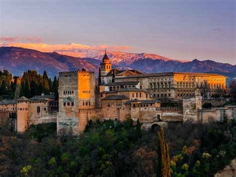 Best Tourist Attractions in Granada, Spain