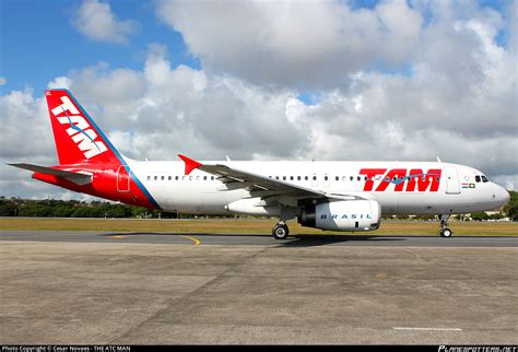 Pr Mbl Tam Linhas A Reas Airbus A Photo By Cesar Novaes The