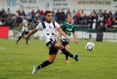 Provincial de Fútbol Ferro sacó diferencia en el Coloso