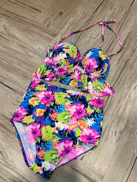 Swimsuit Bikini Baju Renang Set Fesyen Wanita Aksesoris Di Carousell