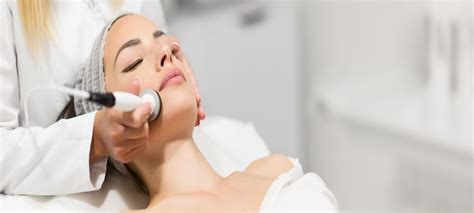 How to Tighten Loose Skin on the Face and Neck Without Surgery - Canada ...