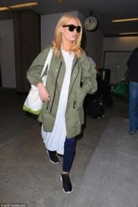 Iggy Azalea Lax Airport April Star Style