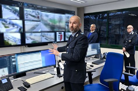 Polizia Locale Inaugurata La Nuova Centrale Radio Operativa