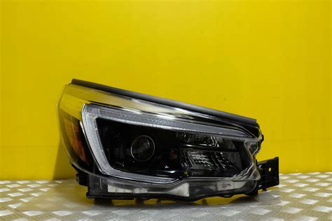 Subaru Forester Reflektor Lampa Led R Usa Za Z Z Wroc Aw