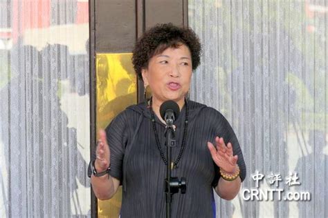 马英九表态挺蓝白全民调 蓝委意见分歧