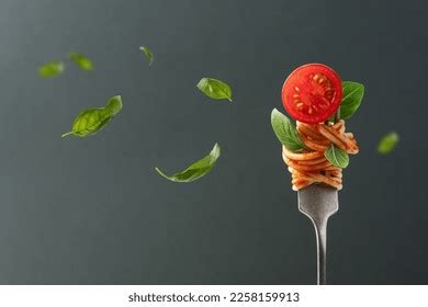 94 734 Spaghetti In Fork Images Stock Photos 3D Objects Vectors