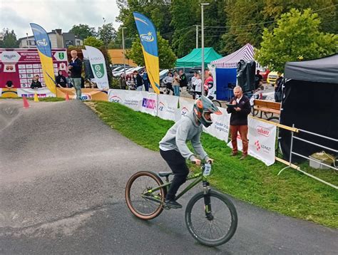 Sukcesy i emocje AQUILI na torze pumptrack Fakty Wadowice Bądź