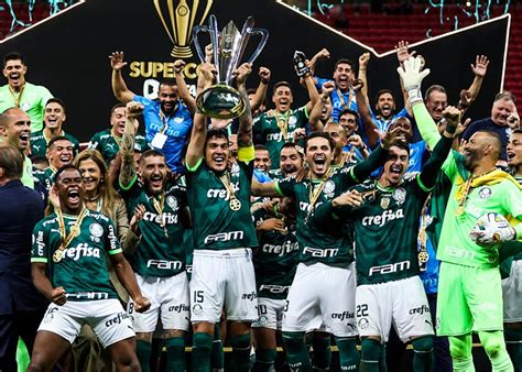 Palmeiras con Gustavo Gómez ganó la Supercopa de Brasil trece