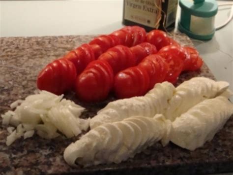 Tomate Mozzarella überbacken Rezept mit Bild kochbar de