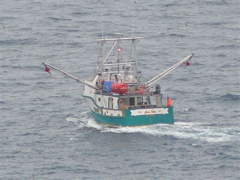 Cape Spear Newfoundland Fishing Boat 7am Fishing Boats Payman