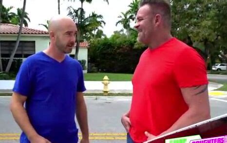 Horny Hottie Babe Raylin Ann Loves A Huge Hard Dick SunPorno