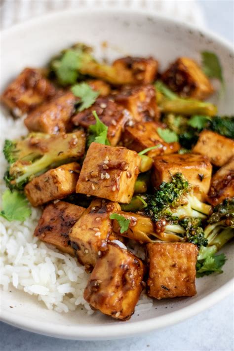 Tofu Broccoli Stir Fry With Garlic Ginger Sauce Plant Based Rd