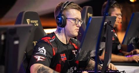 Faze Clan Flyquest Esl Pro League Season