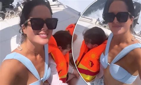 Hot Sexy Binkie Princess Bikini Pics