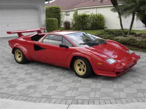 1985 Lamborghini Countach - Information and photos - MOMENTcar