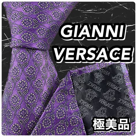 Yahooオークション 極美品 1円〜 Gianni Versace ジャンニ ヴェルサ