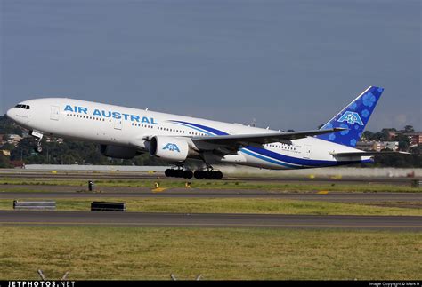 F Opar Boeing Q Er Air Austral Mark H Jetphotos