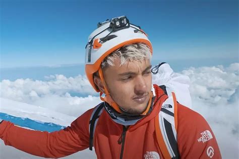 Le Youtubeur français Inoxtag se lance dans l ascension de l Everest