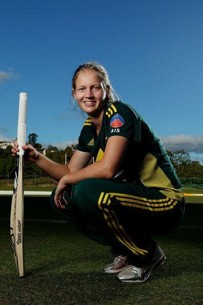 10 Most Beautiful Women Cricketers in the World - Famous World Stars ...