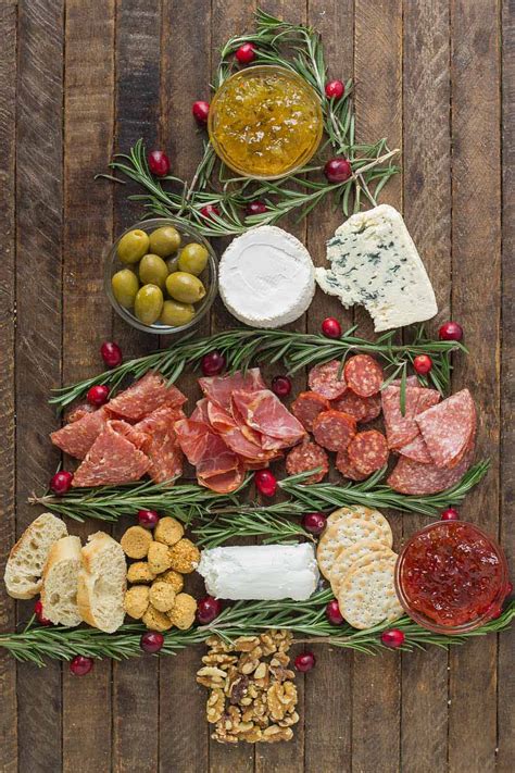 Impress Your Guests With This Christmas Tree Charcuterie Filled With