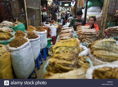 Fish Market In Hanoi Vietnam Stock Photo Alamy