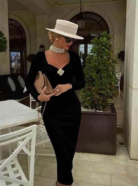 Pin By Jorge Resende Silva On Estilo Feminino In 2024 Elegant Outfit