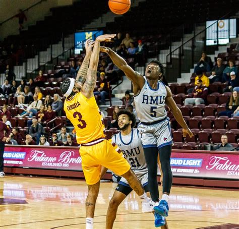 Central Michigan Life - CMU men's basketball struggles to hit shots in ...