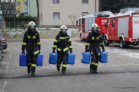 Wei E Fahne F R Atemschutztr Ger Beim Atemschutzleistungstest