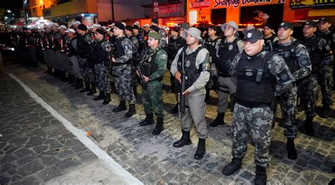 Polícia Militar garante a tranquilidade na abertura do Forró Fogo na