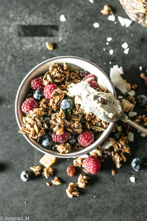 Kokosowa Granola Ze S Onecznikiem Pestkmi Dyni I Nasionami Chia