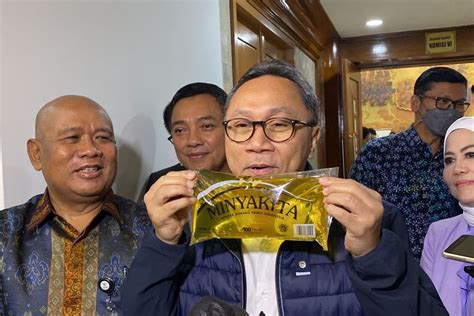 Foto Besok Pemerintah Luncurkan Minyak Goreng Curah Kemasan