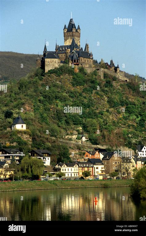 Mosel river castle Reichsburg Cochem 11th century Rheinland Pfalz Stock ...