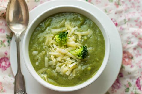 No Cream Creamy Broccoli Soup Errens Kitchen