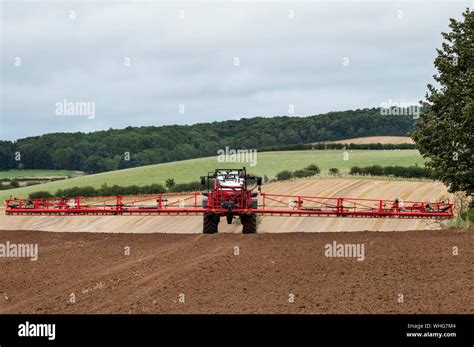 Crop sprayer hi-res stock photography and images - Alamy