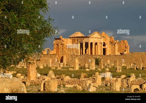 Roman ruins of sbeitla hi-res stock photography and images - Alamy