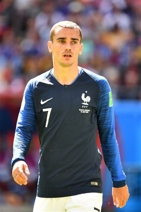 Photo Antoine Griezmann pourquoi est il le seul joueur des Bleus à