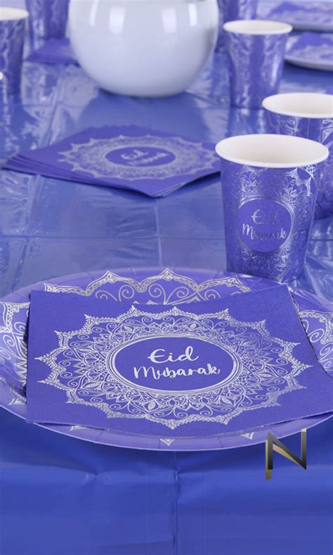 Maxi pack vaisselle jetable bleu nuit et argent 41 pièces 10